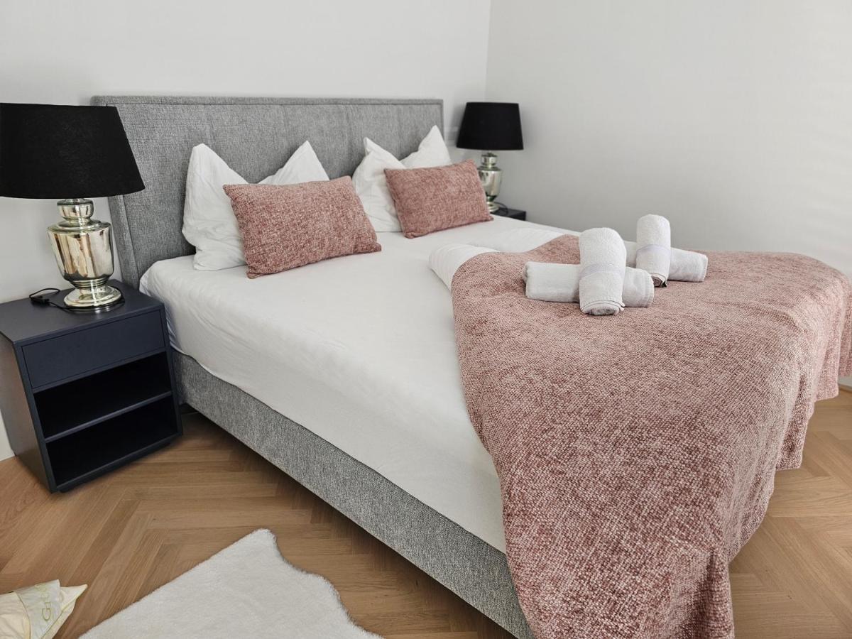 Rocks Graz Apartment Bagian luar foto